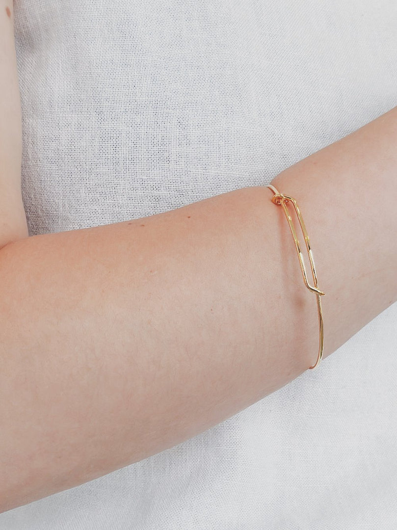 Pauline Expandable Bangle in Gold