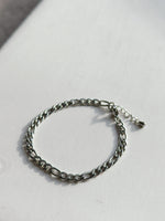 Load image into Gallery viewer, Figaro Chain Bracelet in Silver
