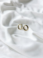 Load image into Gallery viewer, Nancy Round Gold Earrings
