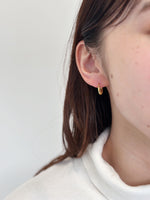 Load image into Gallery viewer, Amora Gold Hoop Earrings
