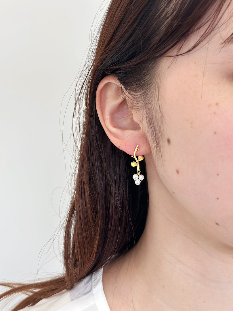 Gina Leaf and Pearl Drop Earrings