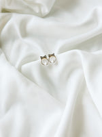 Load image into Gallery viewer, Minnie Petite Pearl Earrings
