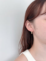 Load image into Gallery viewer, Hilda Hoop Earrings in Gold
