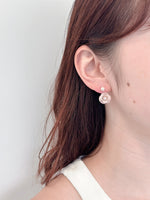 Load image into Gallery viewer, Rosie Two-Way Pearl Earrings
