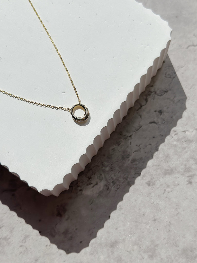 Bonnie Halo Necklace in Gold