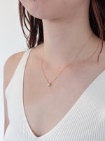 Load image into Gallery viewer, Lila Pearl Necklace in Gold
