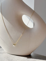 Load image into Gallery viewer, Lila Pearl Necklace in Gold
